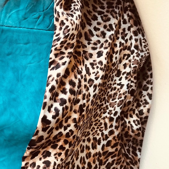 Leather jacket - Picture 6 of 8